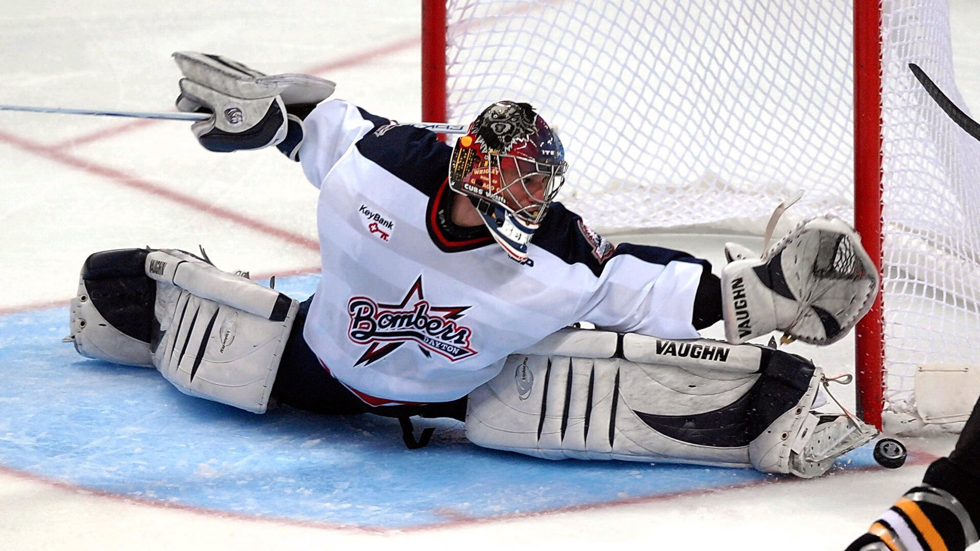 青少年体操世锦赛 中国男队包揽个人全能冠亚军